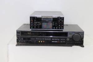 lot 62 image: Sony DV & Mini DV Players