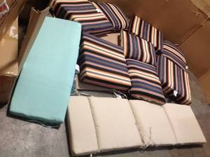 lot 16 image: Lot of assorted Outdoor Cushions see pictures