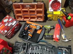 lot 39 image: Lot of Mixed andAssorted Hand Tools Various Models Conditions and Sizes Customer Returns See Pictures