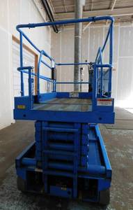 lot 8 image: Upright X26 Scissor Lift