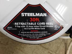 lot 17 image: Steelman 30 Retractable Cord Reel