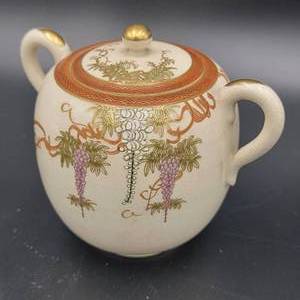 lot 66 image: Vintage Chinese Porcelain Wisteria Sugar Bowl