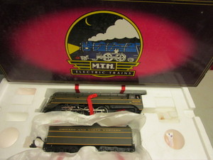 lot 501 image: M.T.H. SCALE E-4 STEAM LOCOMOTIVE, CHICAGO NORTHWESTERN - NEW, W BOX