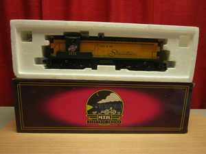 lot 504 image: M.T.H. BALDWIN AS-616 DIESEL CHICAGO-NORTHWESTERN ENGINE - NEW, WBOX
