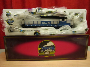 lot 513 image: M.T.H. GP-30 (NON-POWERED) GREAT NORTHERN DIESEL ENGINE - NEW, W BOX