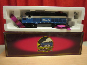 lot 514 image: M.T.H. GP-30 (NON-POWERED) GREAT NORTHERN DIESEL ENGINE - NEW, W BOX