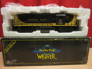 lot 523 image: WEAVER GOLD EDITION ALCO NORTHERN PACIFIC RS-11 DIESEL LOCOMOTIVE - NEW, W BOX