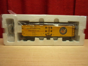 lot 559 image: K-LINE MILLER HIGH LIFE SCALE REEFER - NEW