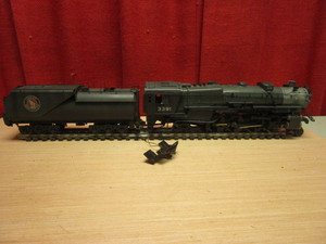 lot 572 image: GREAT NORTHERN O #3391 ENGINE, TENDER