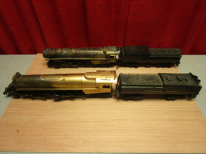 lot 586 image: VINTAGE O LOCOMOTIVE ENGINES, TENDERS