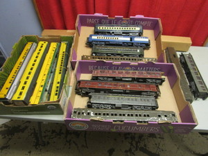 lot 602 image: ASSTD. SCALE, KIT-BUILT PASSENGER CARS, BLUE COMET, CANADIAN NORTHERN, CHICAGO AND NORTH WESTERN