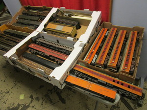 lot 607 image: SCALE, KIT-BUILT PASSENGER CARS, PARTS, CHICAGO AND NORTH WESTERN, DULUTH, MISSABE, N. RY, MORE