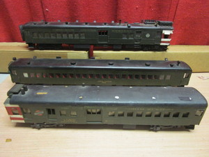lot 614 image: SCALE, KIT-BUILT PASSENGER, COACH SMOKER CARS, CHICAGO GREAT WESTERN, NORTH WESTERN