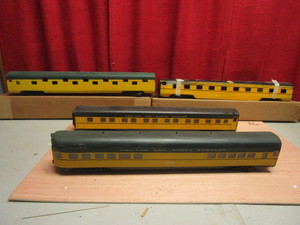 lot 617 image: CHICAGO AND NORTH WESTERN 21 PASSENGER CARS, SCALE, KIT-BUILT