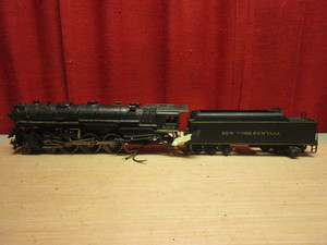 lot 630 image: LOCOMOTIVE ENGINE W NEW YORK CENTRAL TENDER, SCALE