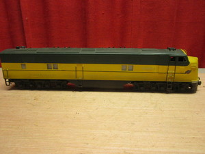 lot 639 image: CHICAGO AND NORTHWESTERN ENGINE, SCALE