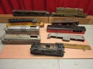 lot 645 image: ASSTD. SCALE ENGINES, ENGINE PARTS