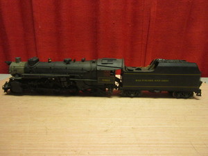 lot 659 image: VINTAGE LOCOMOTIVE ENGINE, BALTIMORE AND OHIO TENDER, SCALE
