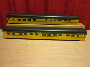 lot 661 image: CHICAGO AND NORTHWESTERN PASSENGER CARS, SCALE
