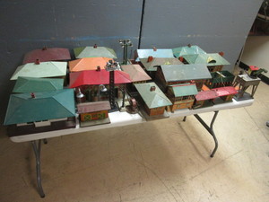 lot 694 image: VINTAGE TRAIN SCENERY