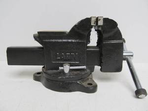 Nice Larin 4 Swivel Bench Vise