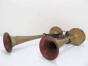 Excellent Antique Double Automobile Car Horn