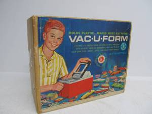 Excellent Vintage Mattel VAC-U-FORM Toy Maker