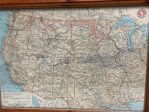 lot 52 image: Framed Vintage 1938 GREAT NORTHERN Railway Map