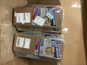 Lot of 2 Glass Divider Kit by Pratt Retail Specialties Customer Returns See Pictures