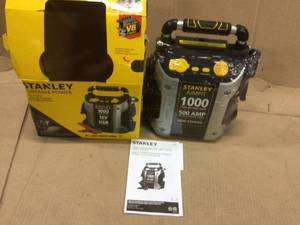 1000 Peak Amp Jump Starter with 12-Volt DC Outlet and USB Power by Stanley Customer Returns SeePictures
