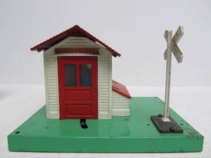 Lionelville Lionel Train Station wGateman