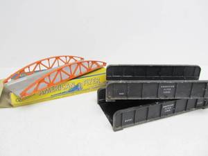 Group of American Flyer Truss Bridges - 1 wBox
