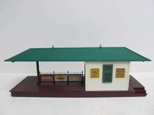 Large Lionel Train Station