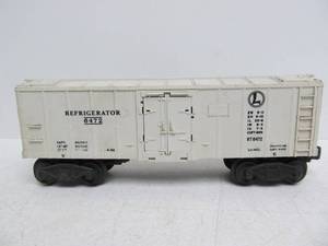 Lionel No. 6472 Operating Refrigerated Milk Car