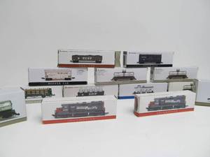 Lot of N Scale Train Cars