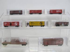 Lot of N Scale Train Cars #15 - Great Northern