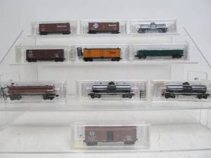 Lot of N Scale Train Cars #17