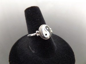 .925 Sterling Silver Yin Yang Ring Size 7.5
