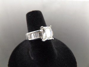.925 Sterling Silver Princess Cut Zirconia Ring Size 7