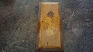 Board W Four Rose Symbols On It--Legno Paduca Rosa--Legno Rosa Tinto