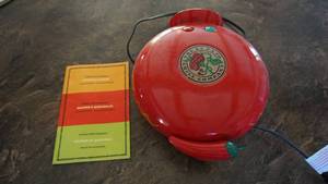 El Paso Chili Co. Red Quesadilla Maker