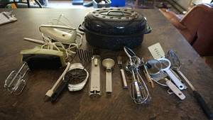 Hamilton Beach Electric Knife--Roaster--Sunbeam Hand Mixer--Miscellaneous Kitchen Utensils
