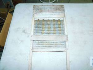 A Vintage National Washboard Co. Laundry Scrubbing Board