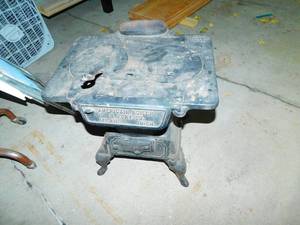 Antique American Boiler & Fdry Co.  (2 Burner)  Wood Heater & Stove