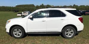 lot 2 image: 2011 Chevy Equinox LT