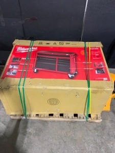 lot 70 image: Milwaukee 46 in. 8-Drawer Roller Cabinet Tool Chest in RedBlack Textured. See Pictures
