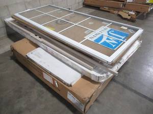 lot 409 image: WHOLESALE MIXED PALLET OF DOORS AND OTHER BUILDING MATERIALS