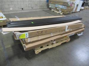 lot 410 image: WHOLESALE MIXED PALLET OF DOORS AND OTHER BUILDING MATERIALS