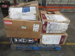 lot 303 image: WHOLESALE MIXED PALLET OF MISCELLANEOUS VANITY TOPS