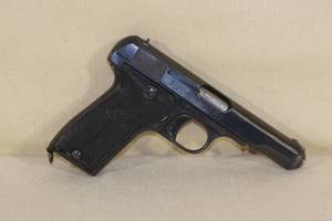 lot 3 image: MAB Model D 7.65 Browning Semi-Automatic Pistol